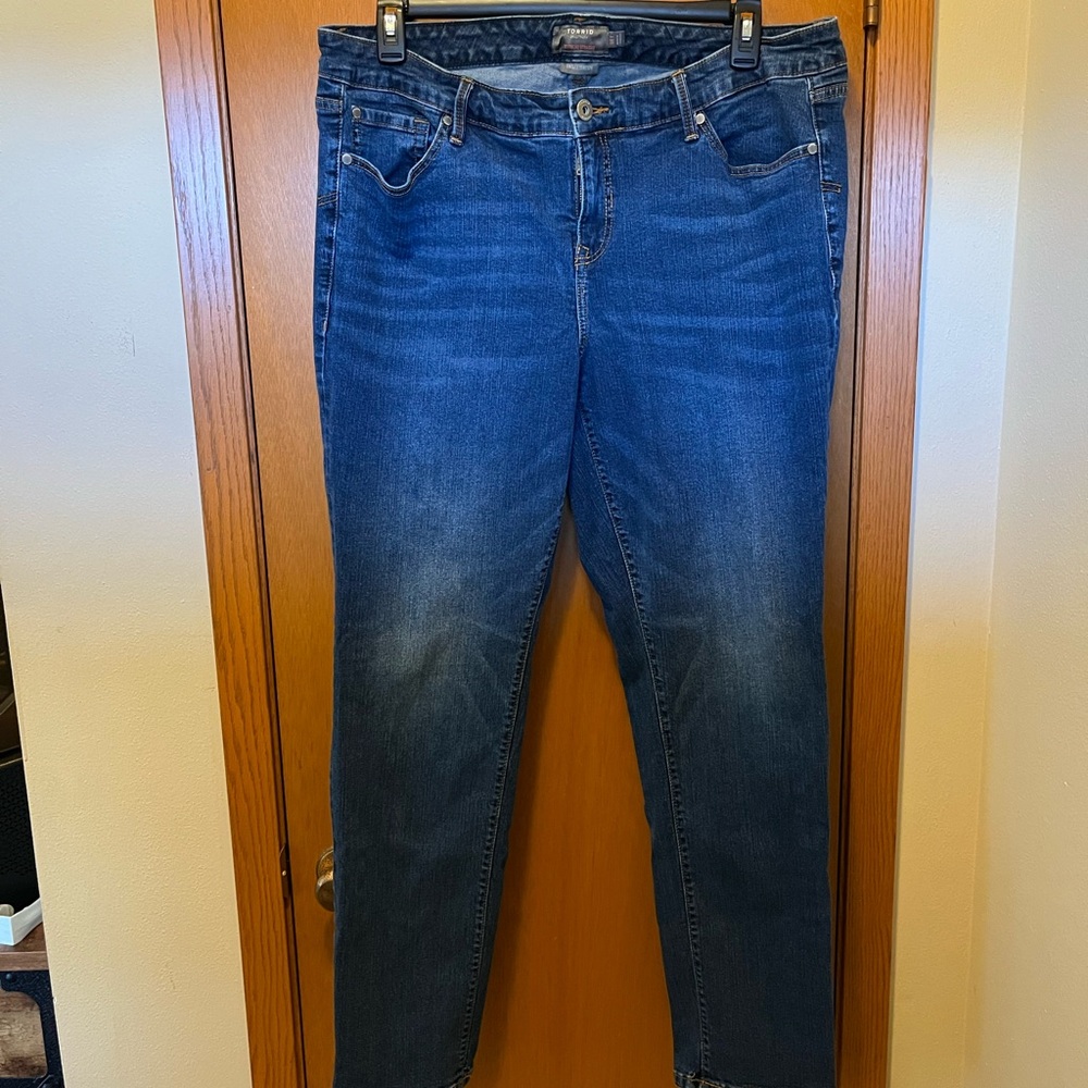 Torrid Women's Boyfriend Straight Vintage Stretch Jeans Size 18T